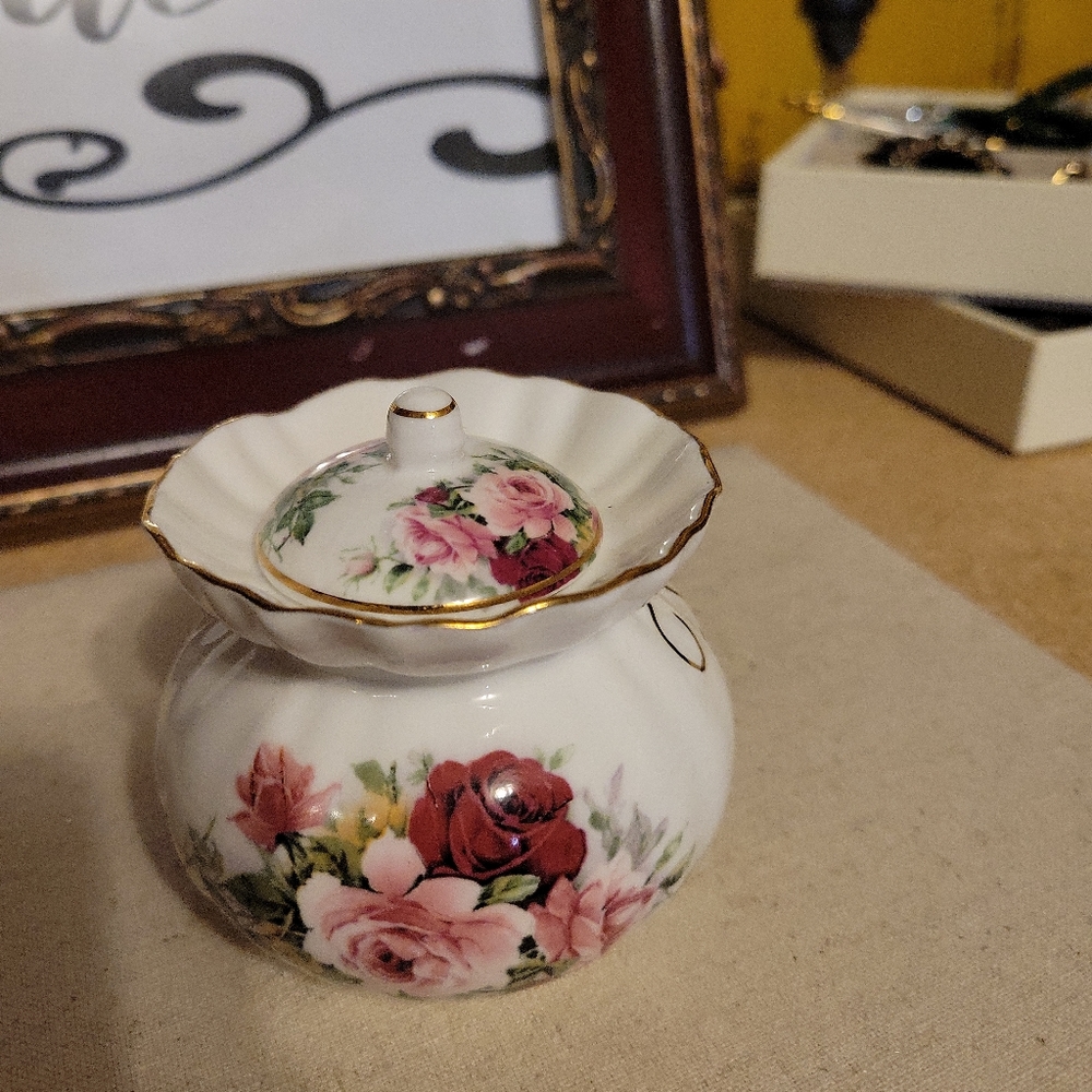 Porceline from england